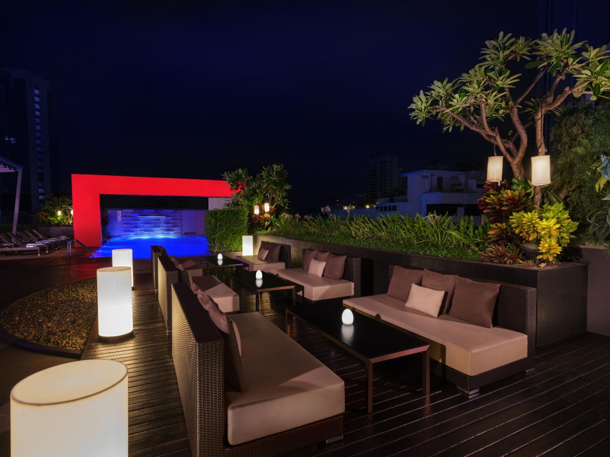 Four Points By Sheraton Bangkok, Sukhumvit 15 Екстериор снимка