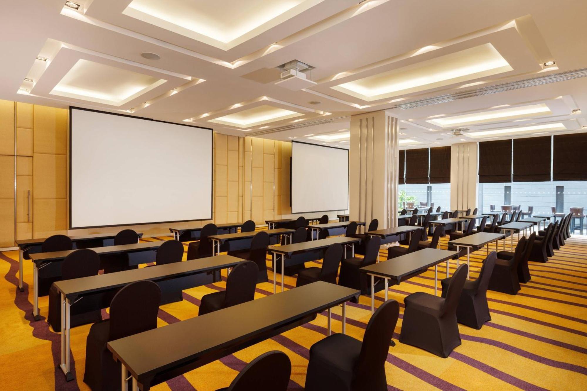 Four Points By Sheraton Bangkok, Sukhumvit 15 Екстериор снимка