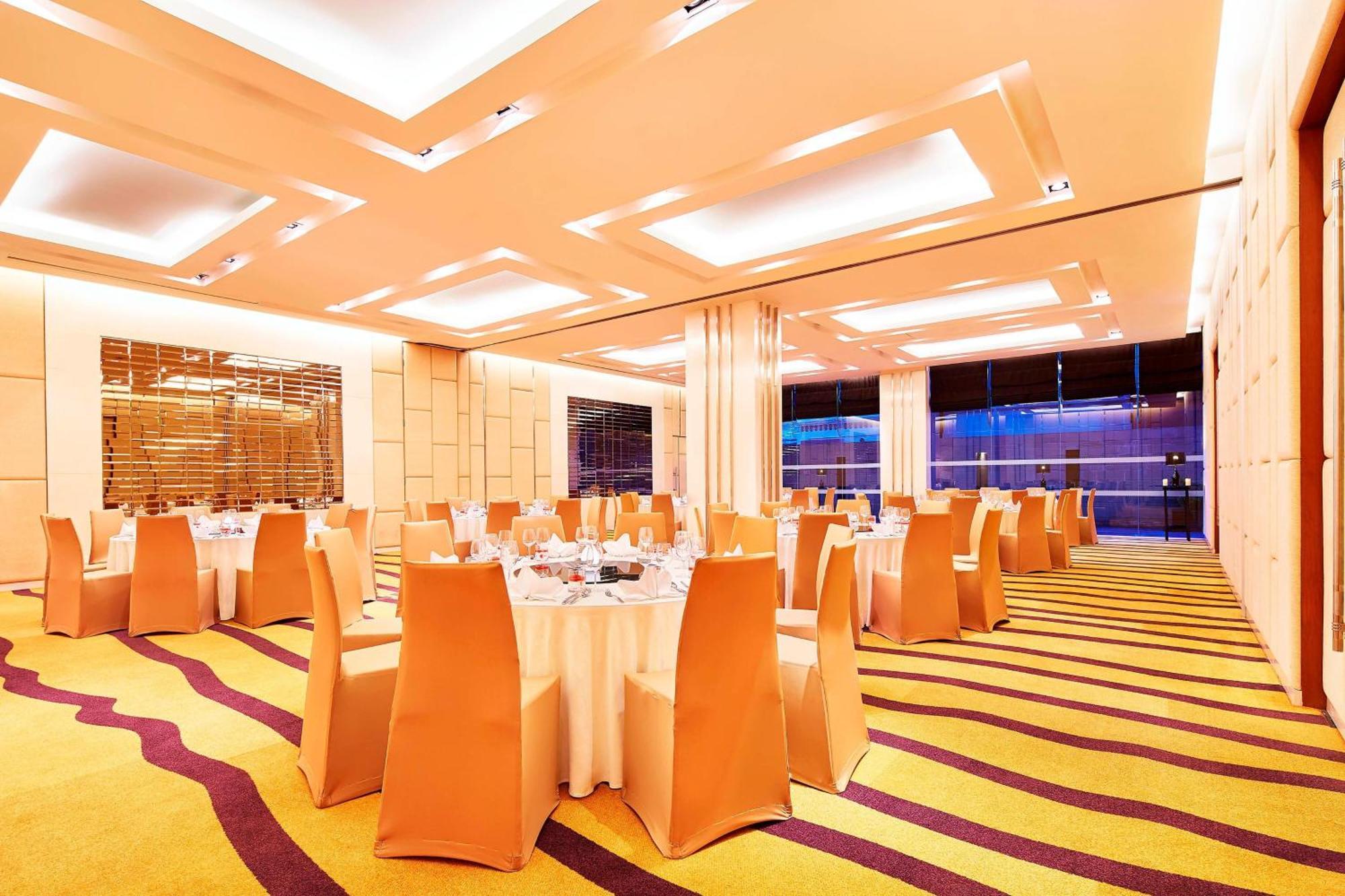 Four Points By Sheraton Bangkok, Sukhumvit 15 Екстериор снимка