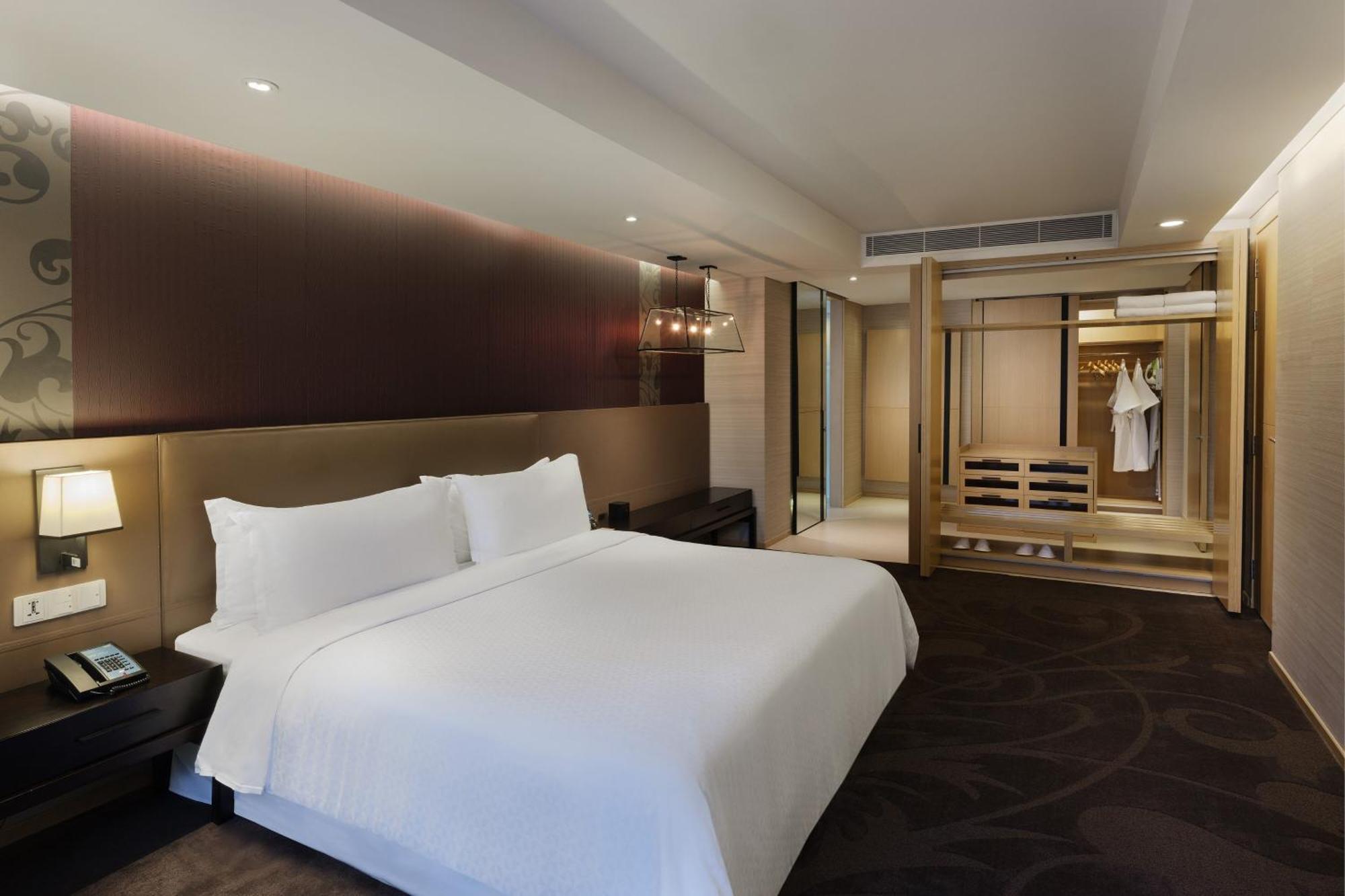 Four Points By Sheraton Bangkok, Sukhumvit 15 Екстериор снимка
