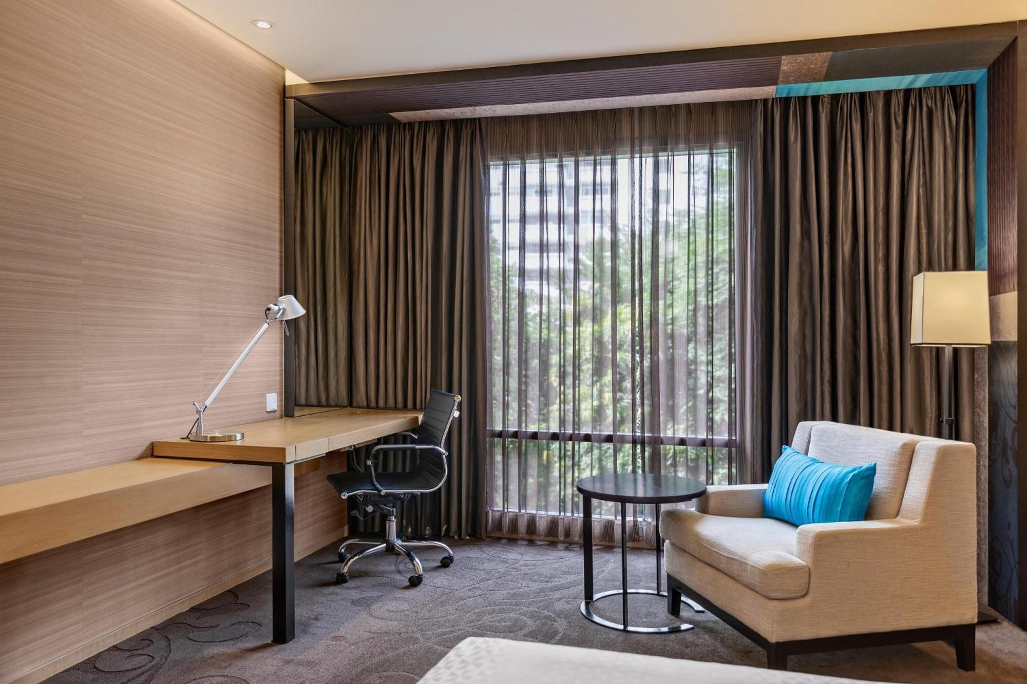 Four Points By Sheraton Bangkok, Sukhumvit 15 Екстериор снимка