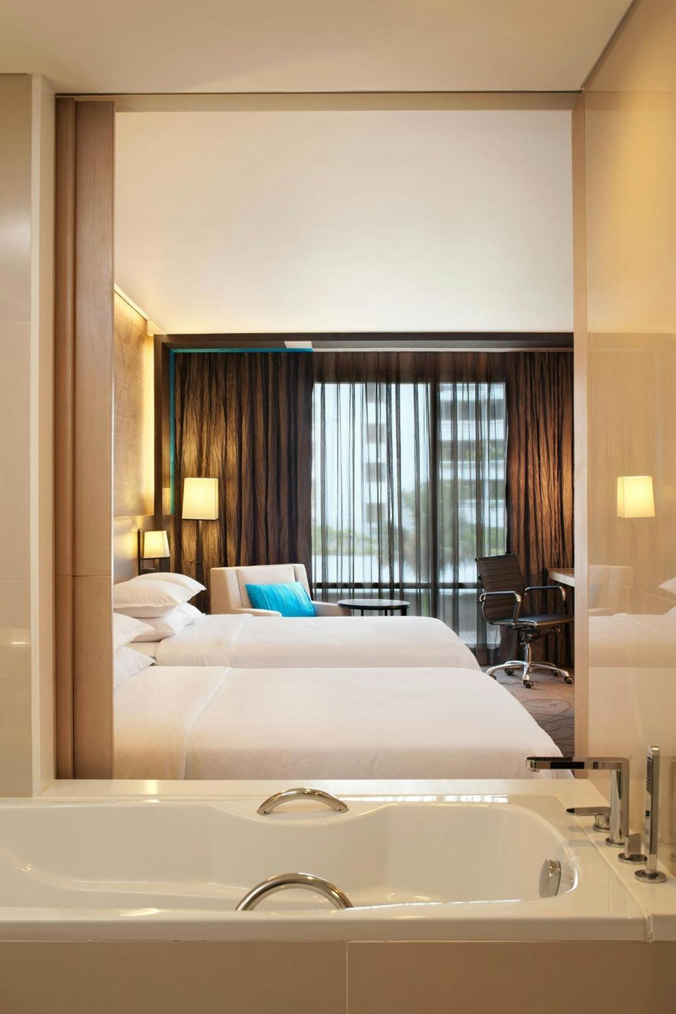 Four Points By Sheraton Bangkok, Sukhumvit 15 Екстериор снимка